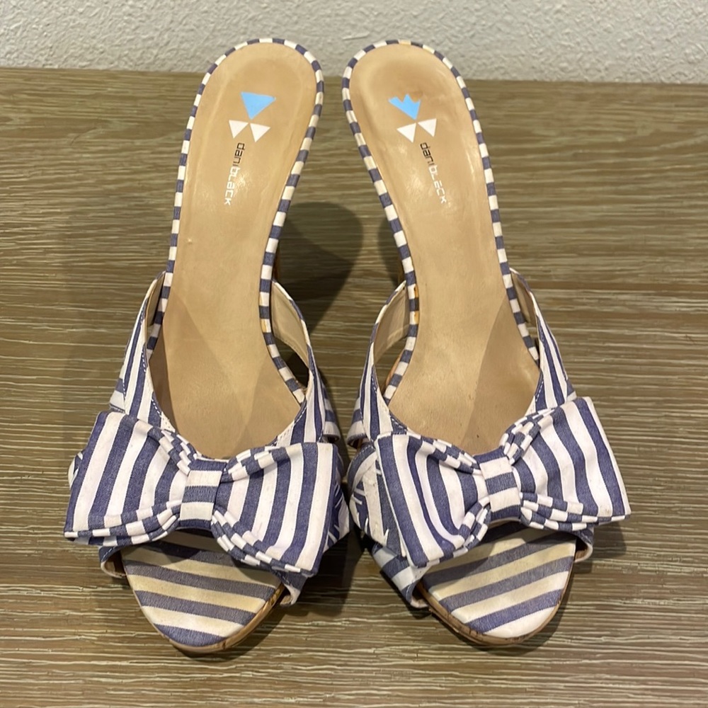 Daniblack Cork 3” Heel Blue White Stripe Open Toe Slip On Size 8